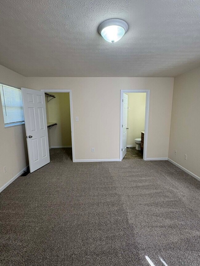 Building Photo - 1611 Flanigan Ct