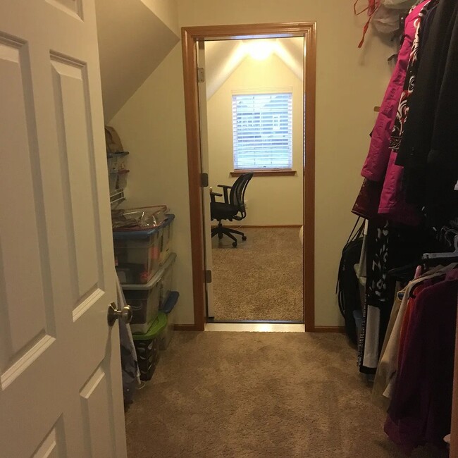 Walk-in Closet and Office - 2526 Elmont Ct