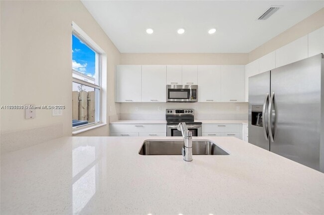 Building Photo - 12918 NW 23rd Pl