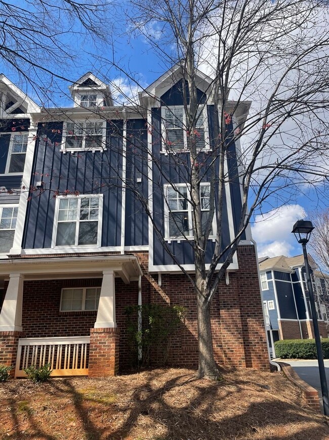 Building Photo - 1505 Walnut View Dr