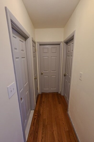 Building Photo - 19 Winter Pl