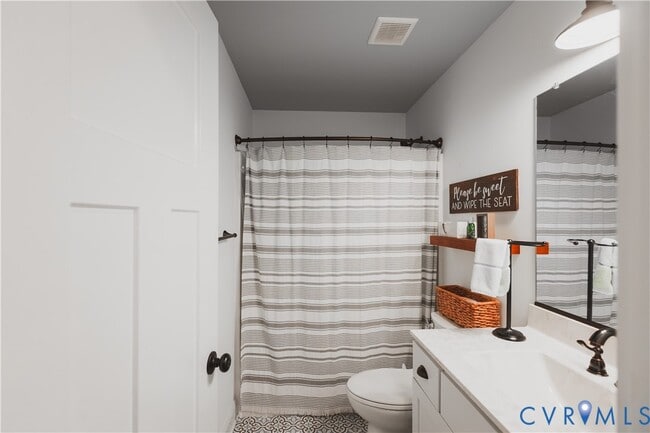 Building Photo - 900 Eagle Pl