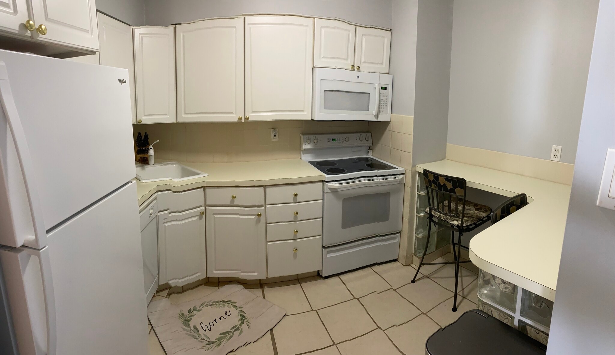 Building Photo - 100 S Berkley Sq