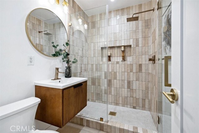 Building Photo - 5941 Tobias Ave