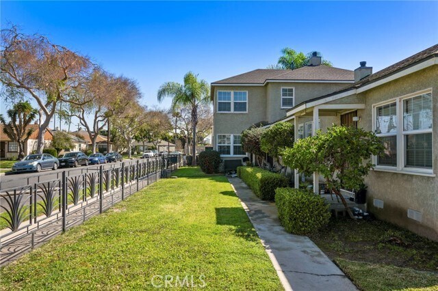 Building Photo - 15702 Halldale Ave