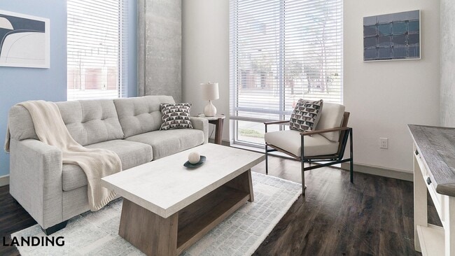 Building Photo - 1711 Caroline St