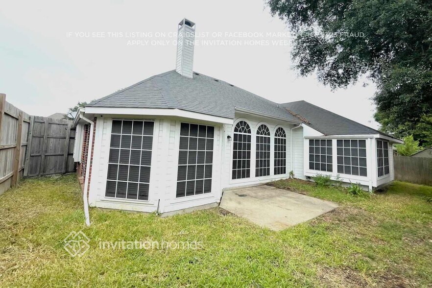 Building Photo - 2821 Alcot Ln