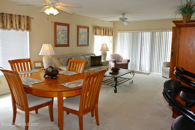 Building Photo - 537 Taylor Ave