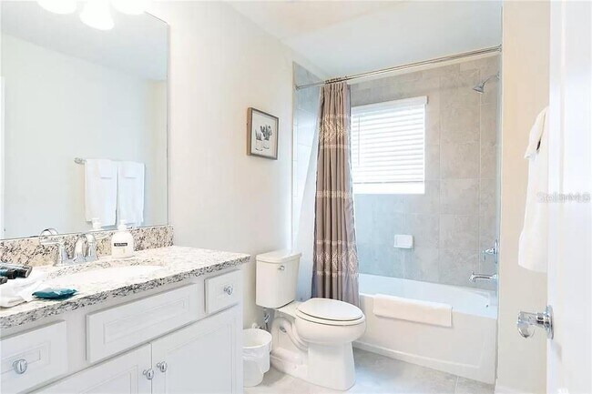 Building Photo - 7243 Oakmoss Loop