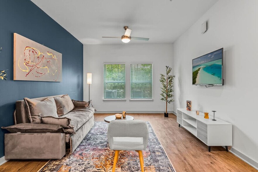 Building Photo - 14521 Star Water Rd