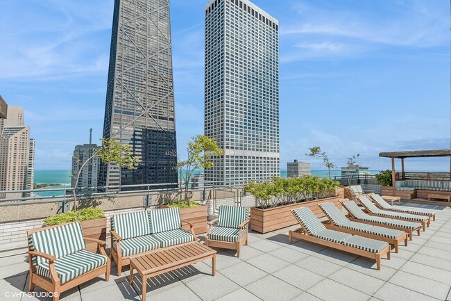 Building Photo - 777 N Michigan Ave