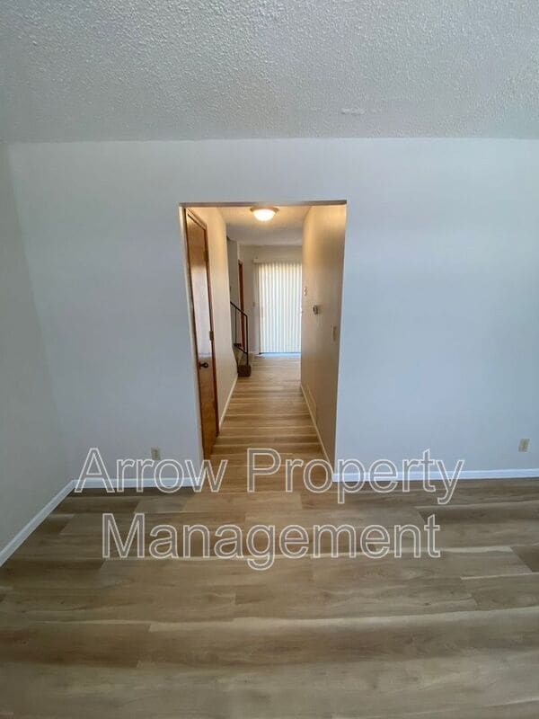 Building Photo - 1222 S Jackson St