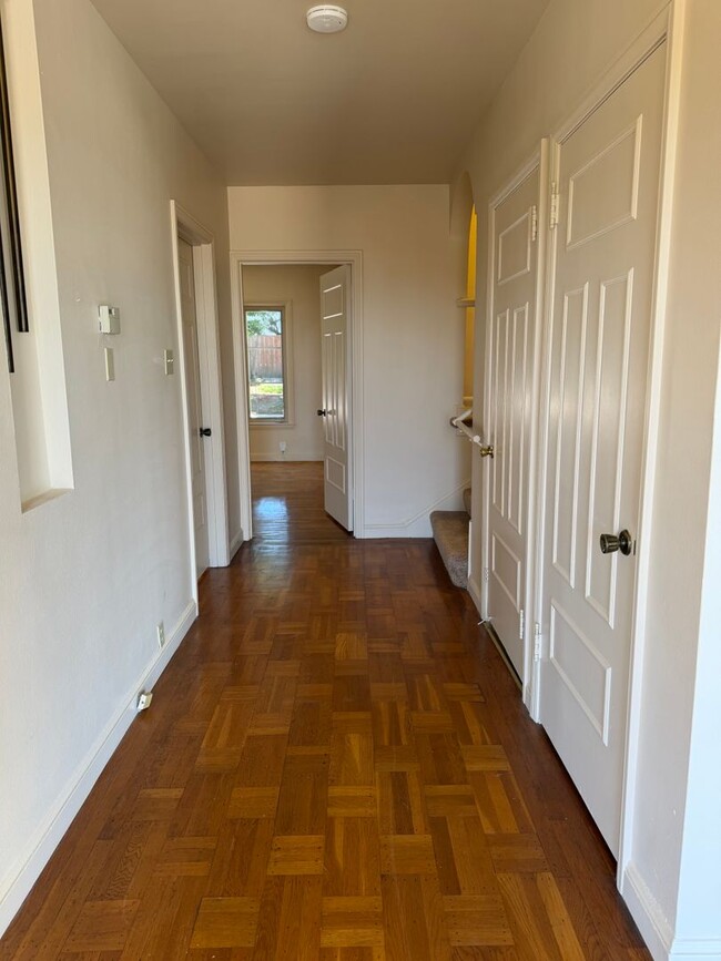 Building Photo - 4BD/3BA Two-Story Home | Flexible Layout + Big Backyard