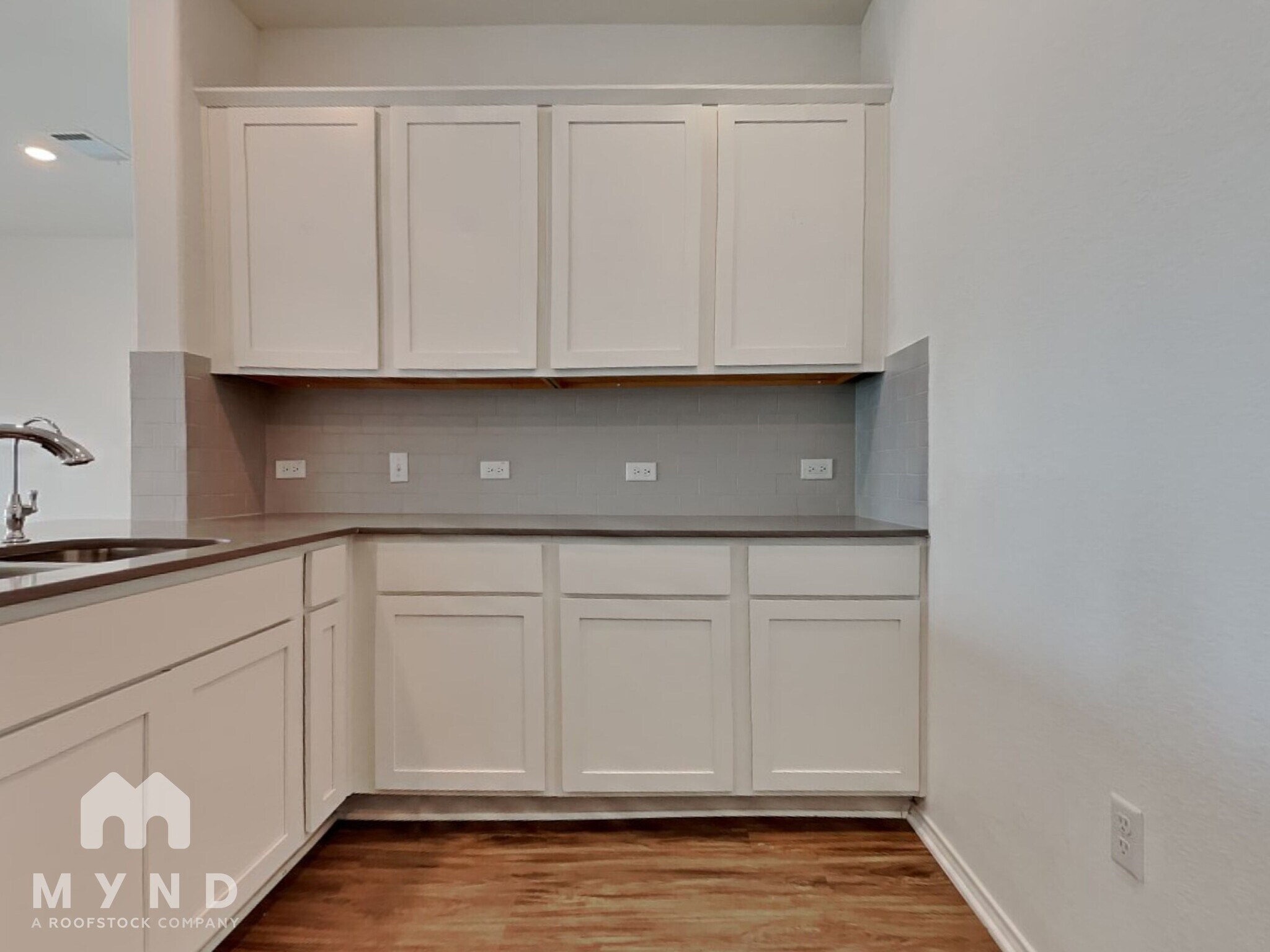 Building Photo - 7125 Spotted Leaf Wy