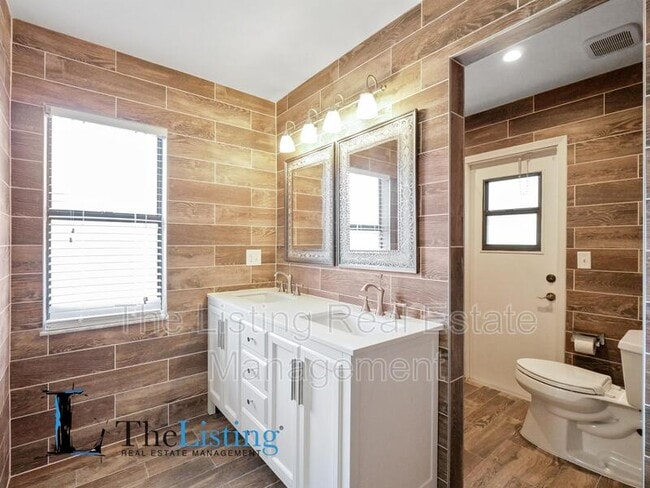 Building Photo - 8268 Burgos Ct
