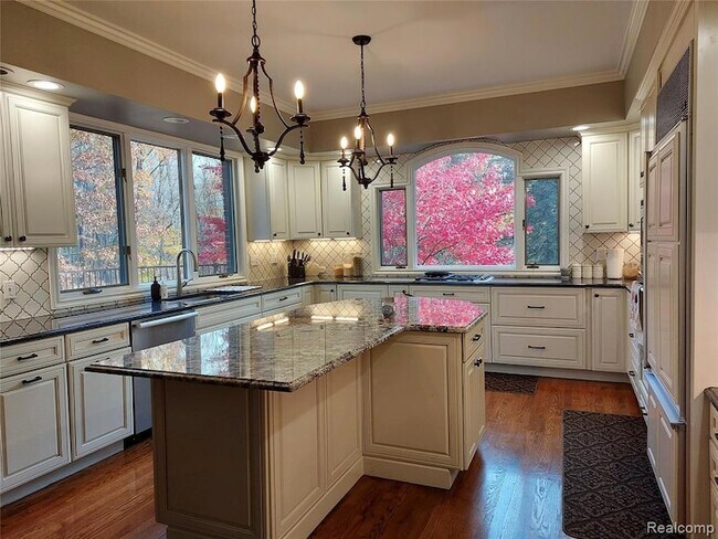 Building Photo - 23170 Inverness Ct