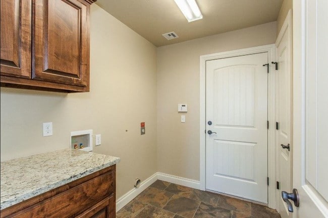 Building Photo - 4804 Limestone Dr
