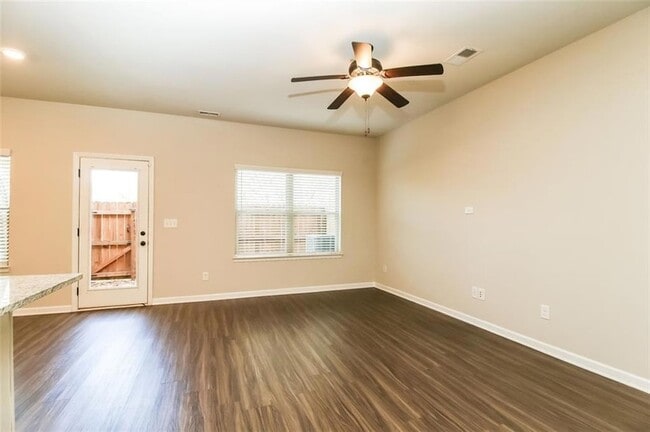 Building Photo - 195 Skipjack Ct