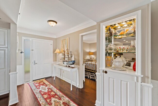 Building Photo - 100 S Beach Rd