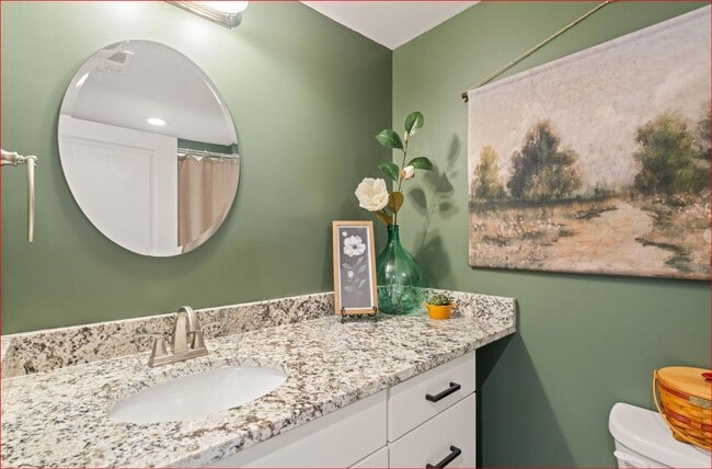 Building Photo - 7324 Shellburne Dr