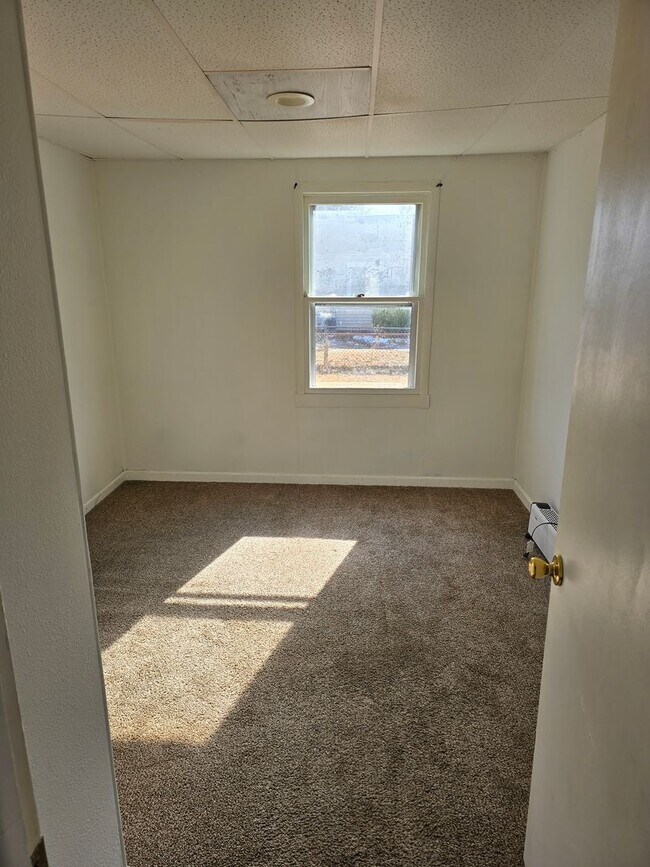 Building Photo - Cute 1 bed/ 1 bath home