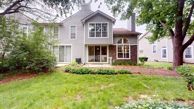 Building Photo - 1237 Cranbrook Dr