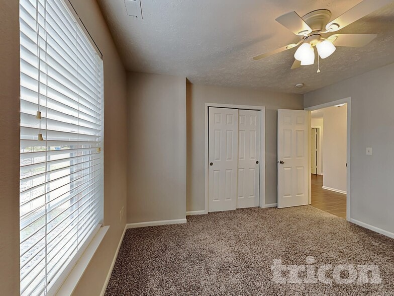 Building Photo - 5847 Mosaic Pl