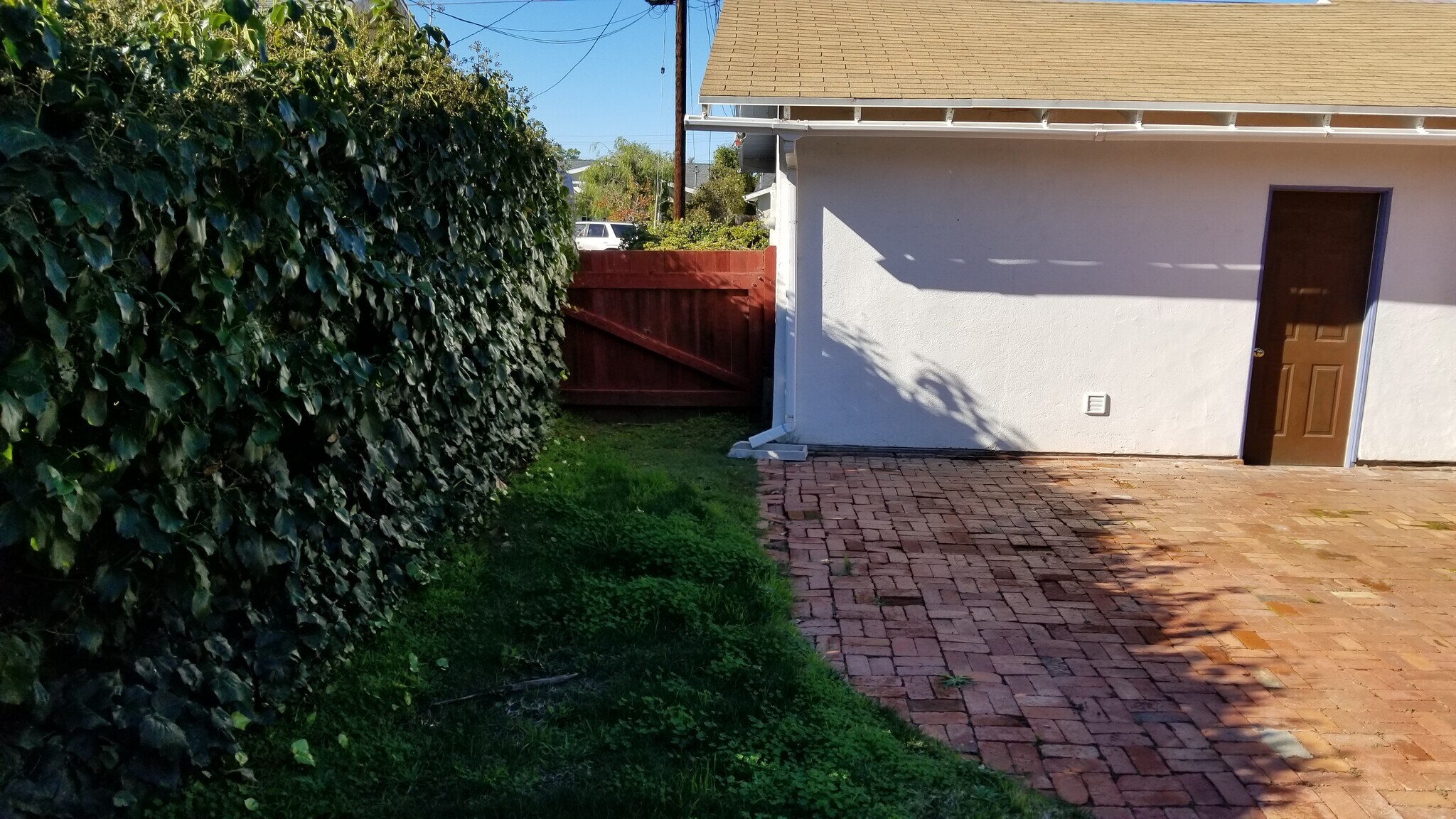Building Photo - 1741 Lahoud Dr