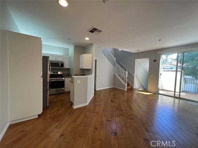 Building Photo - 305 Birch Grove