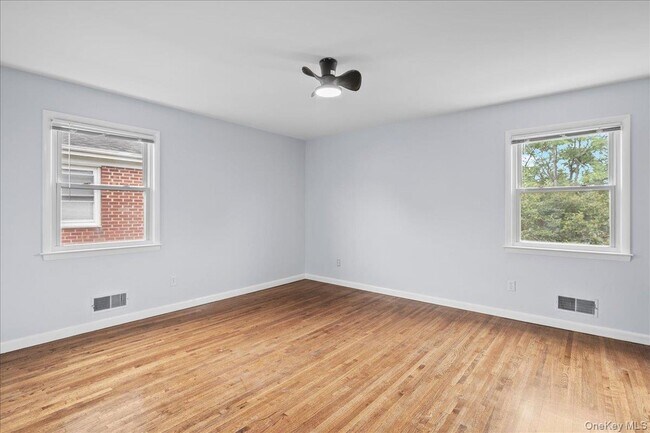 Building Photo - 284 Park Ave