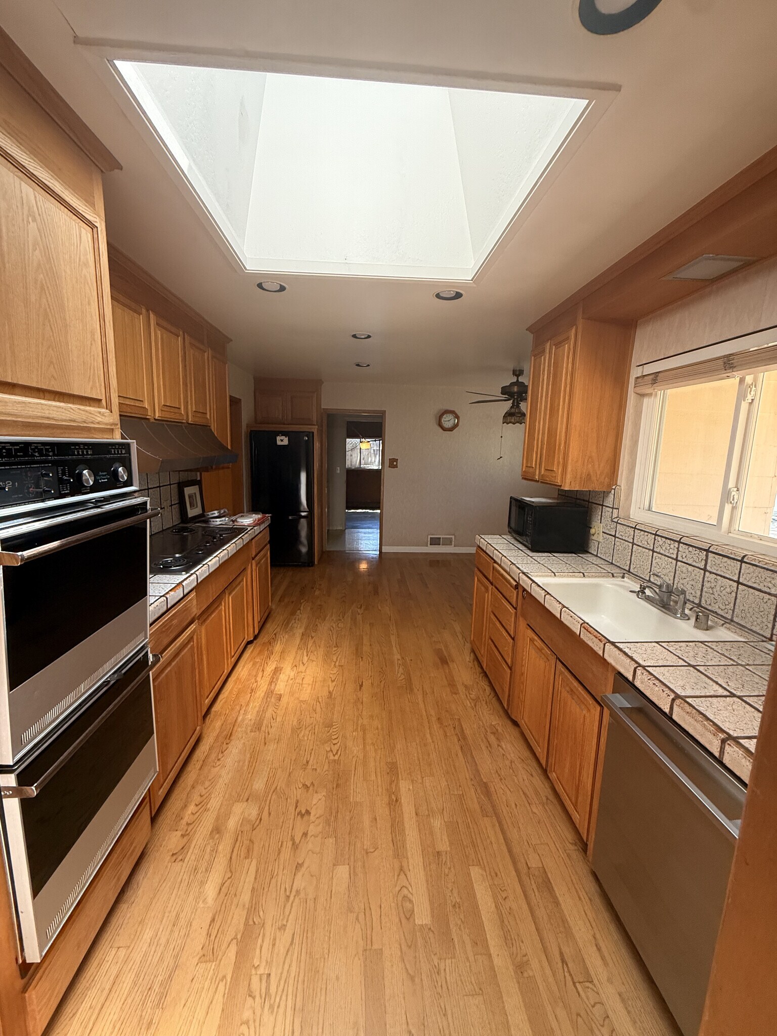 Building Photo - 1389 Chelsea Dr