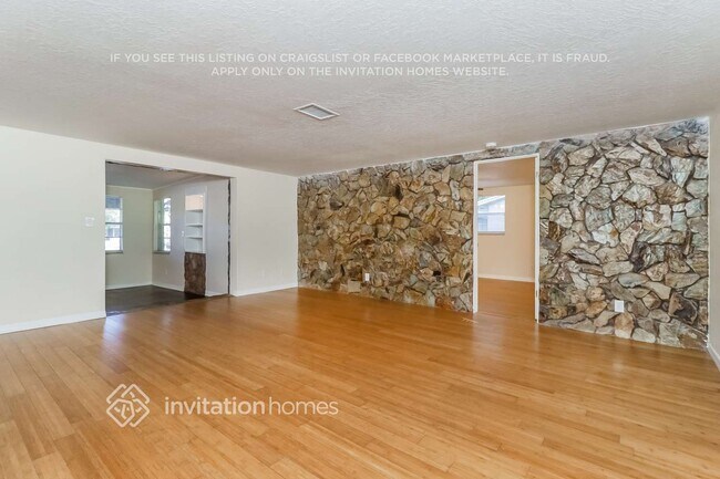 Building Photo - 2253 Hama Dr