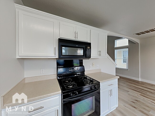 Building Photo - 2716 Amberglow Ct