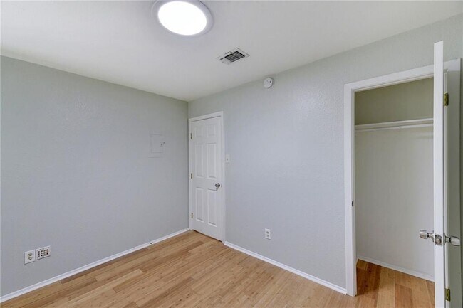 Building Photo - 3627 Menchaca Rd
