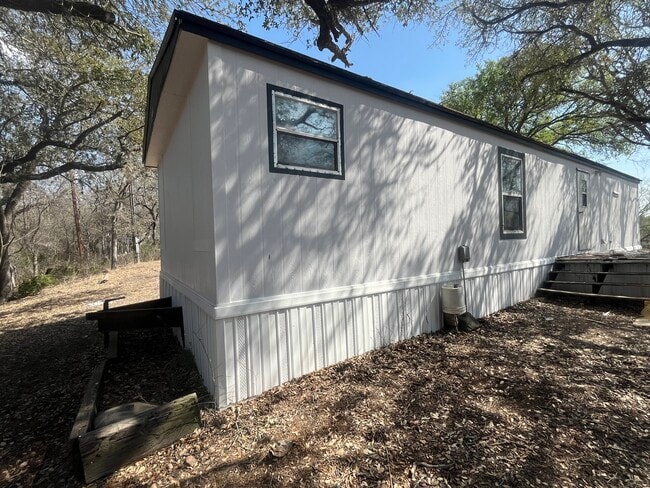 Building Photo - 656 County Rd 4614