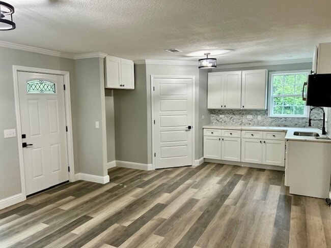 Building Photo - Ocean Springs 3 Bedroom