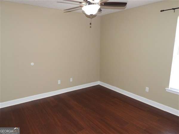 Building Photo - 146 Grandview Dr