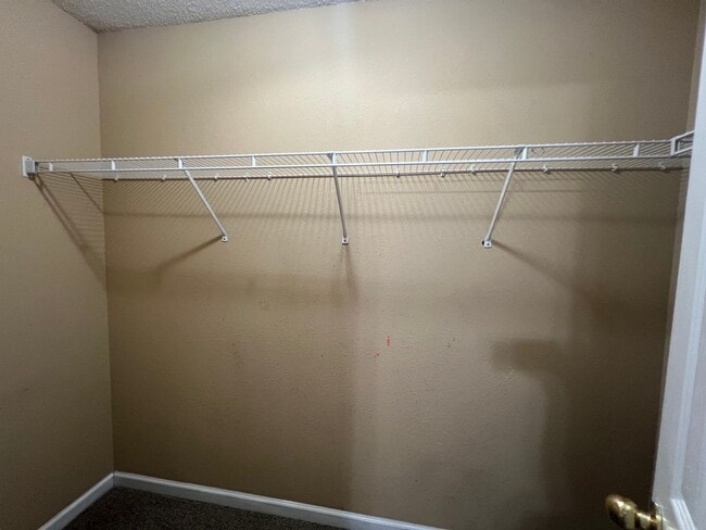 Building Photo - 552 Harper Ave