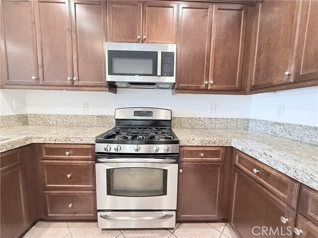 Building Photo - 1331 Abelia