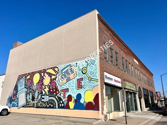 Building Photo - 507 W Norfolk Ave