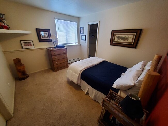 Building Photo - Extended Winter rental-Flexible lease term...