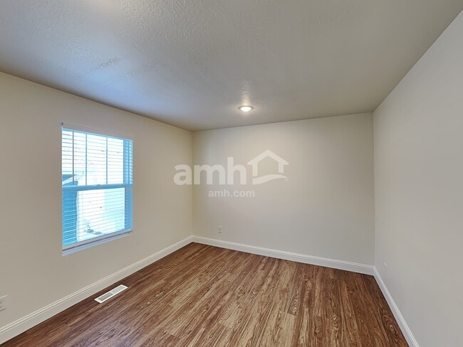 Building Photo - 11122 S Seagrass Dr