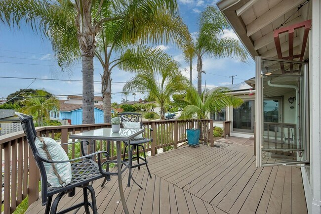 Building Photo - Charming 4-Bedroom Home in Bay Park — Move-In Special!!!