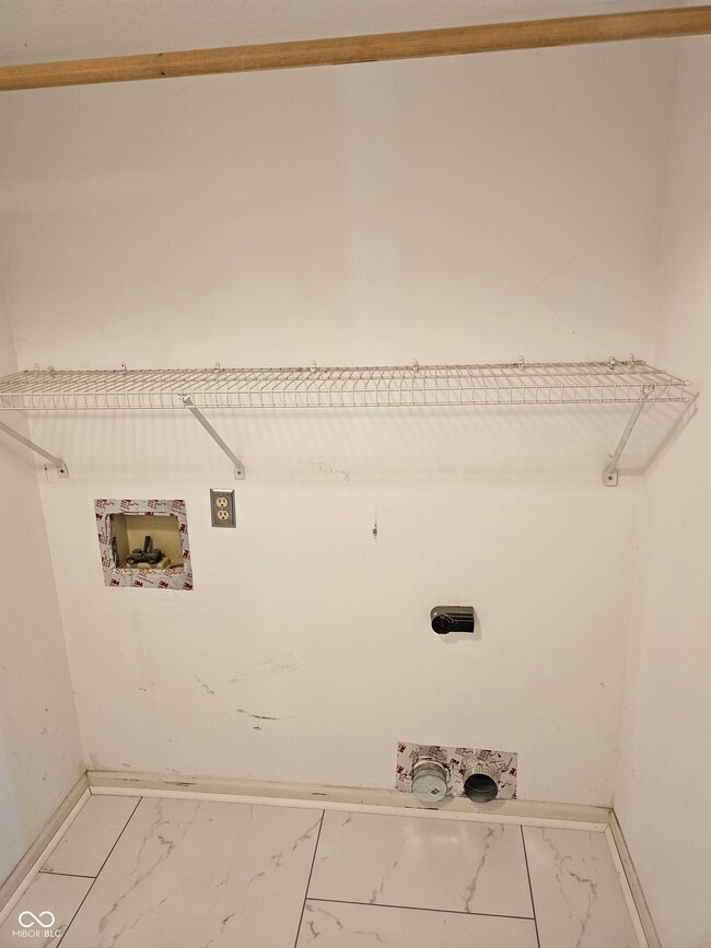 Building Photo - 403 Stillwood Ct