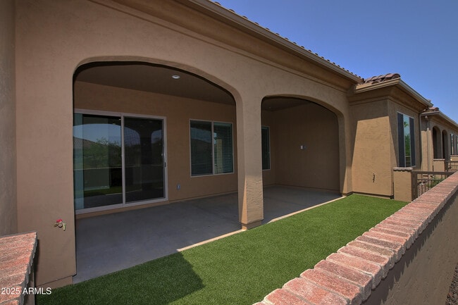 Building Photo - 16931 W Holly St