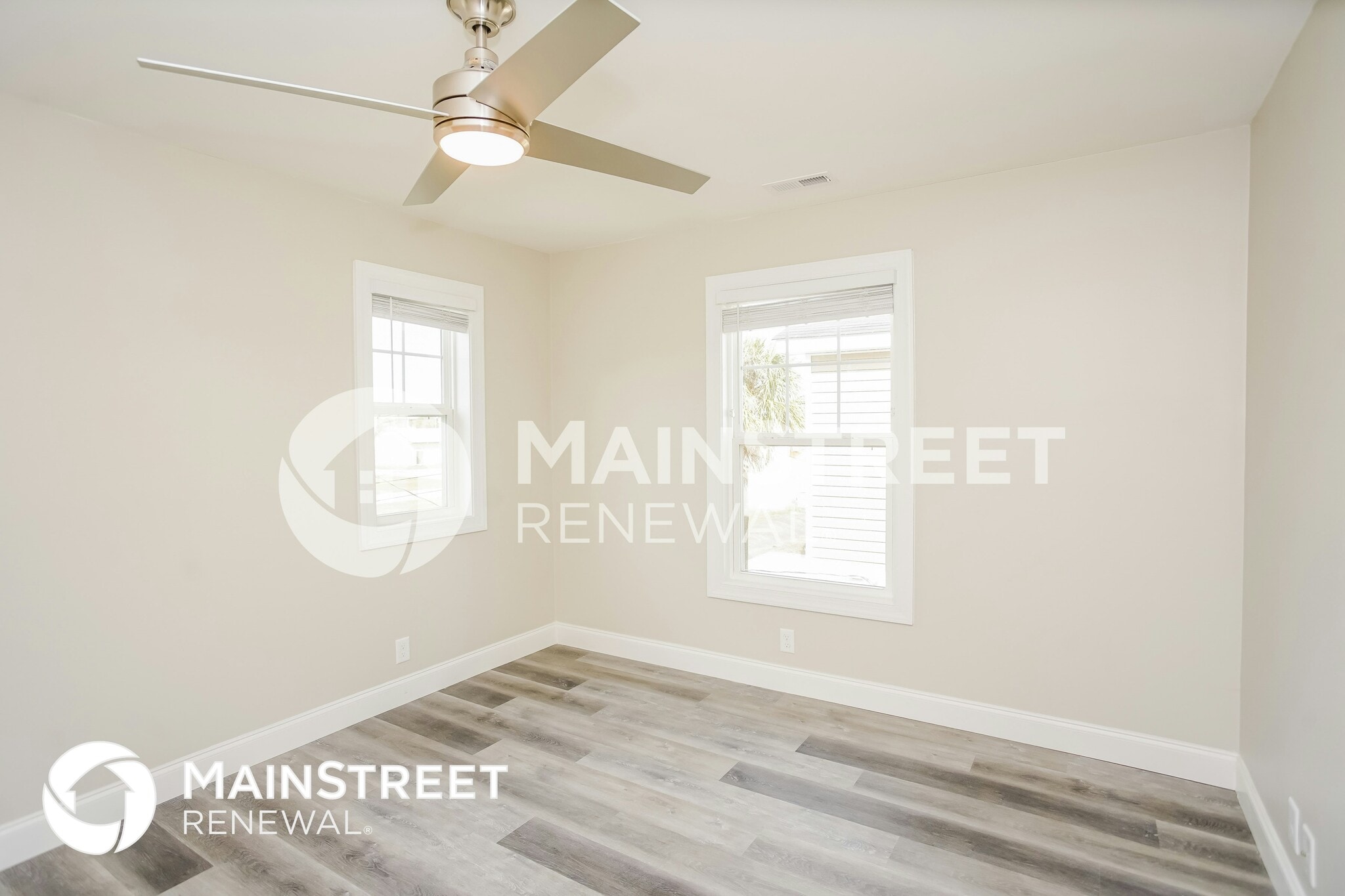 Building Photo - 3161 4th Ave S