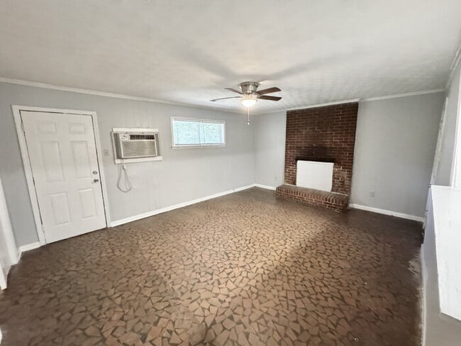 Building Photo - 3350 Hardin Ave