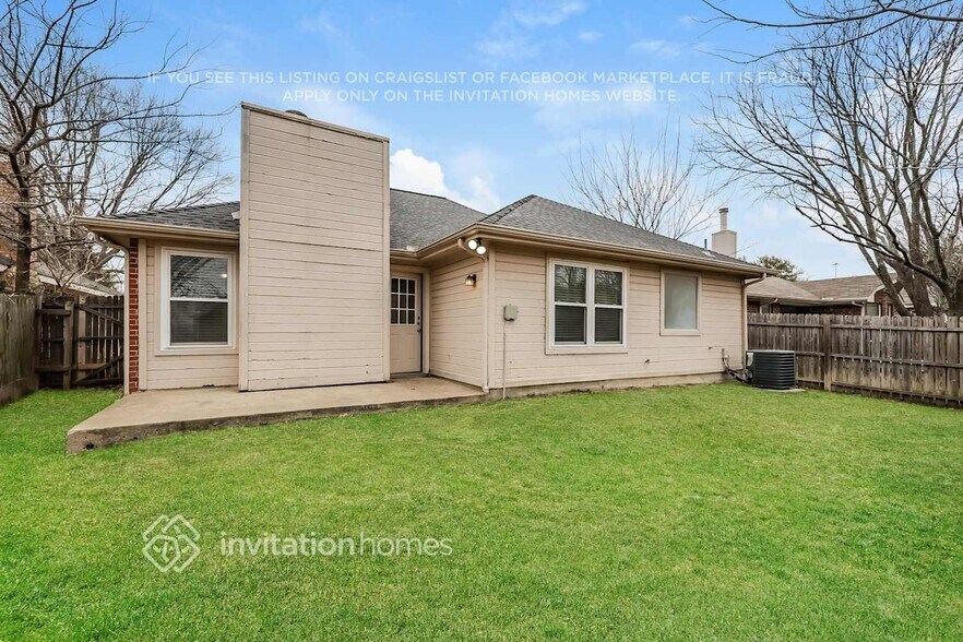 Building Photo - 2309 Brookview Dr