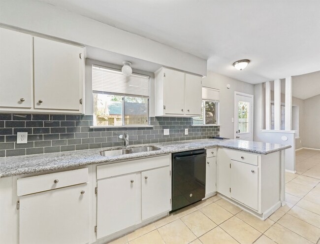 Building Photo - 22626 Leedstown Ln