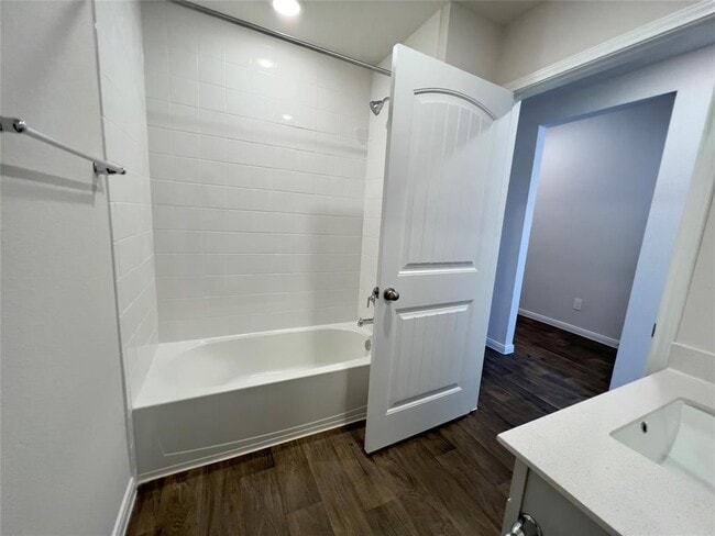 Building Photo - 314 Addison Pl